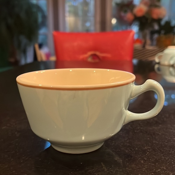 Vintage Soft Blue Coffee Mugs.  Beautiful.  Set of 4. - Picture 5 of 8